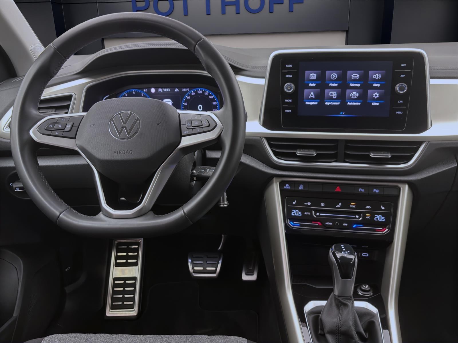 Volkswagen T-Roc 1.5 TSI DSG MOVE NAVI AHK KLIMA PDC