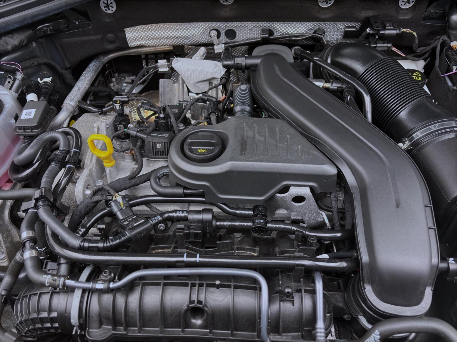 Volkswagen T-Roc 1.5 TSI DSG MOVE NAVI AHK KLIMA PDC