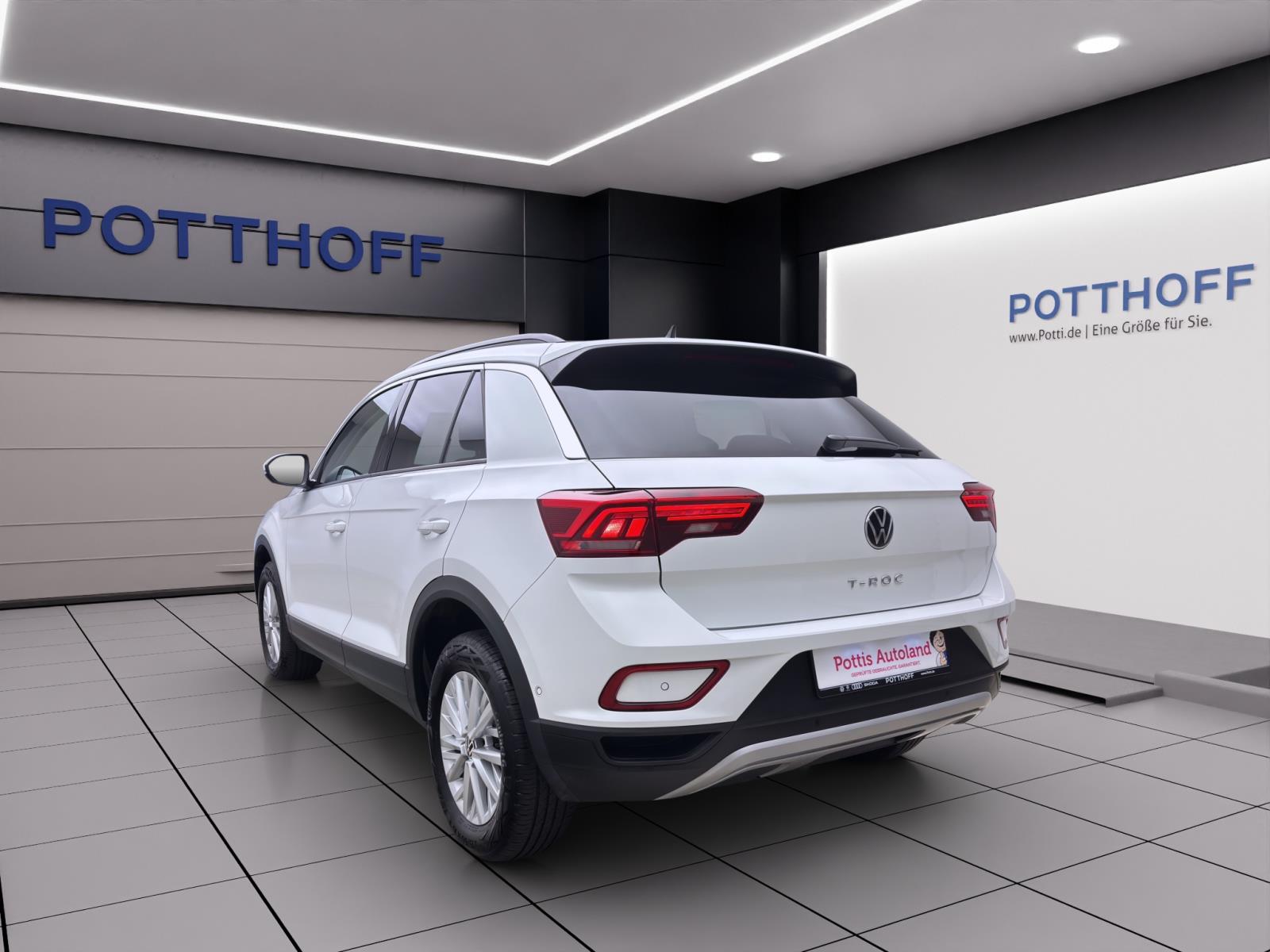 Volkswagen T-Roc 1.5 TSI DSG LIFE NAVI ACC PDC KLIMA LED