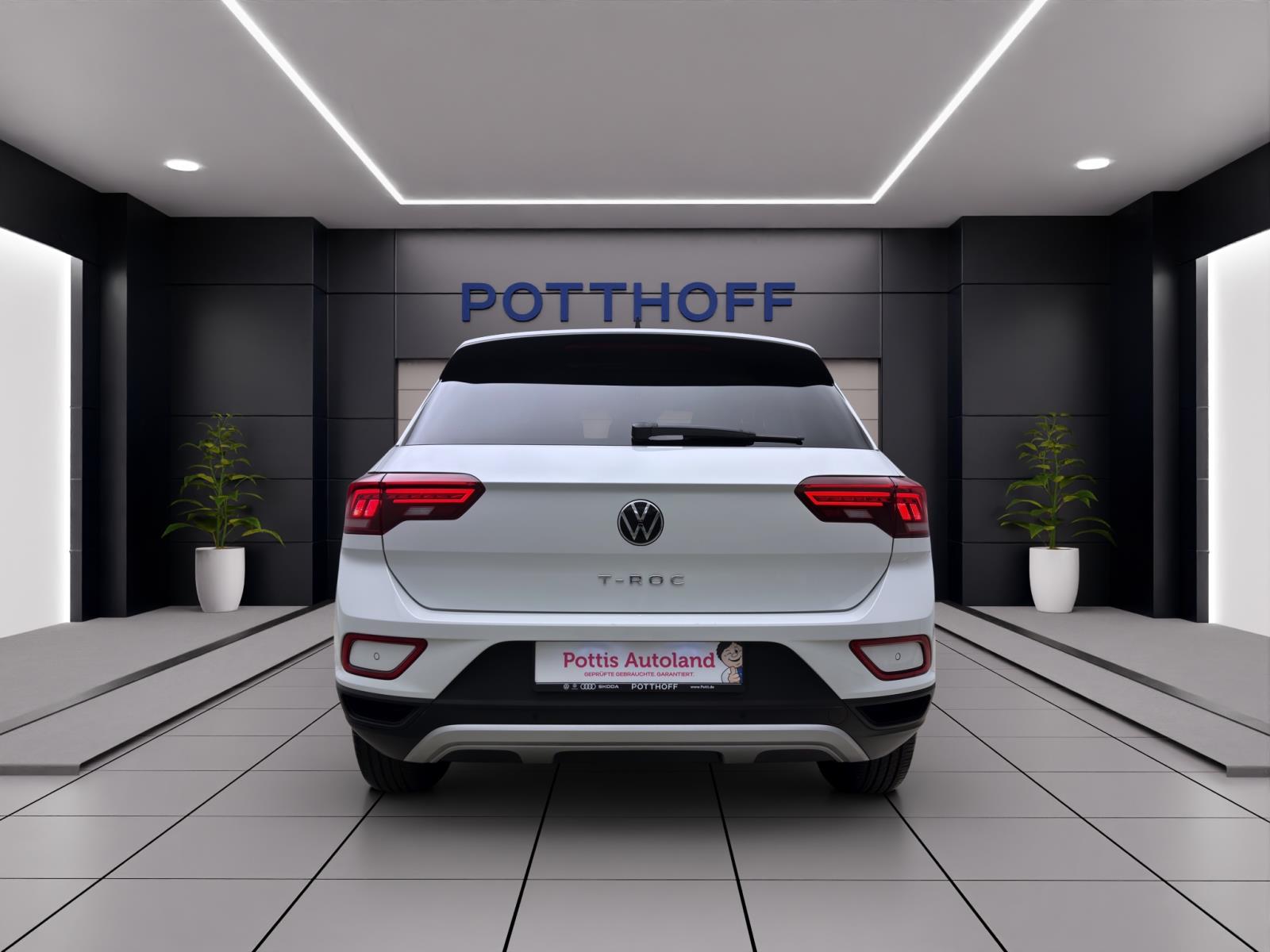 Volkswagen T-Roc 1.5 TSI DSG LIFE NAVI ACC PDC KLIMA LED