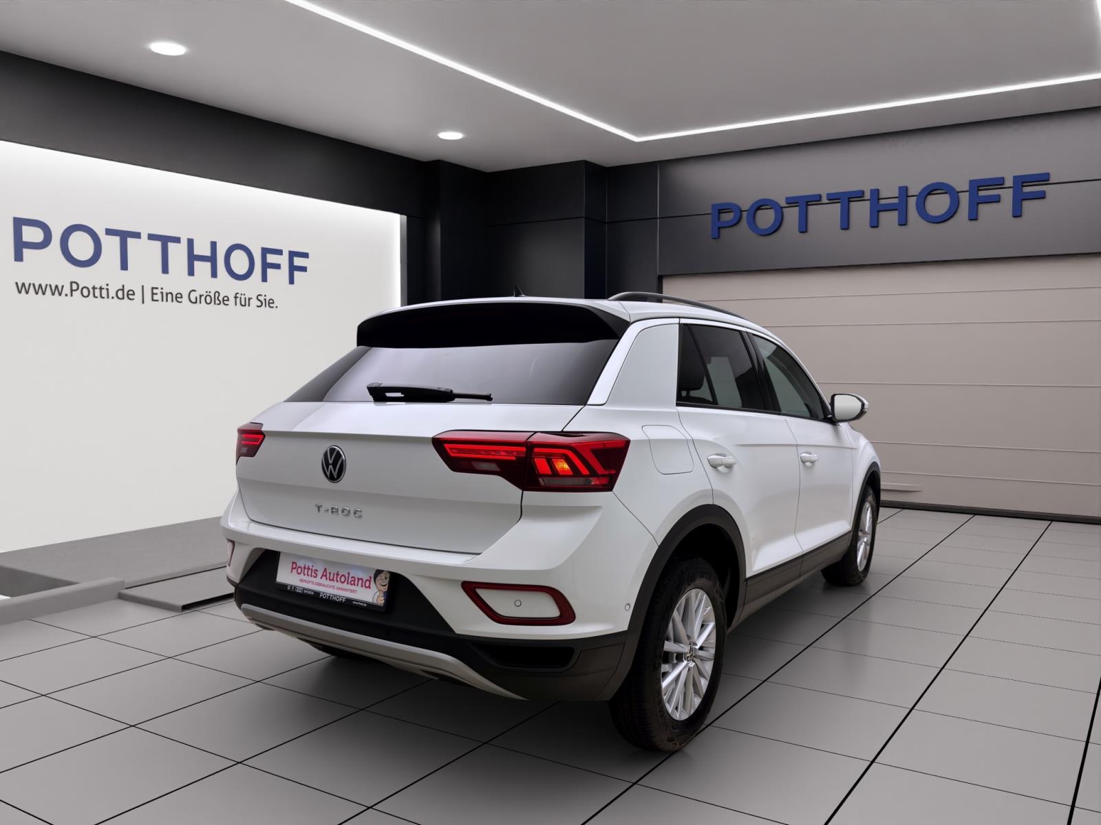 Volkswagen T-Roc 1.5 TSI DSG LIFE NAVI ACC PDC KLIMA LED