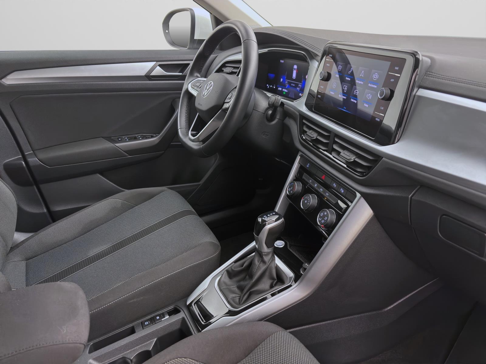 Volkswagen T-Roc 1.5 TSI DSG LIFE NAVI ACC PDC KLIMA LED
