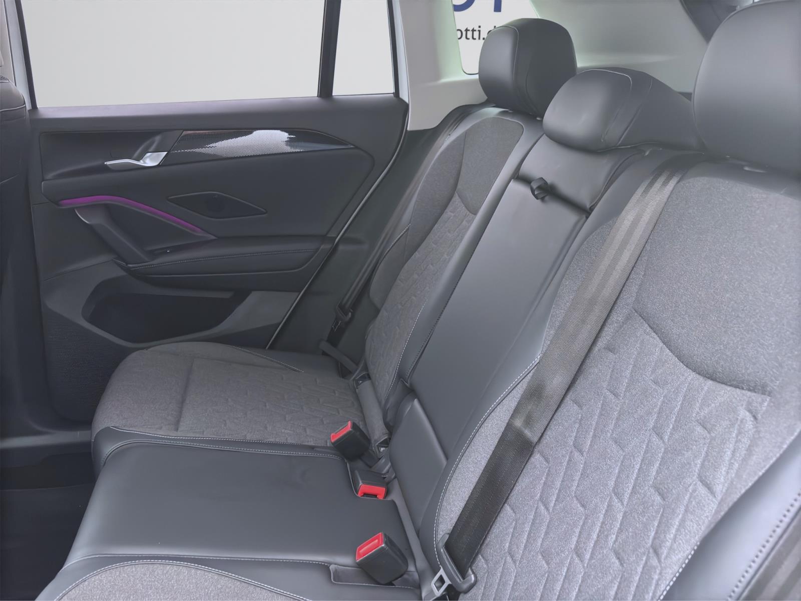 Bild 13: Volkswagen Tiguan 1.5 eTSI DSG LIFE NAVI AHK KAMERA SHZG