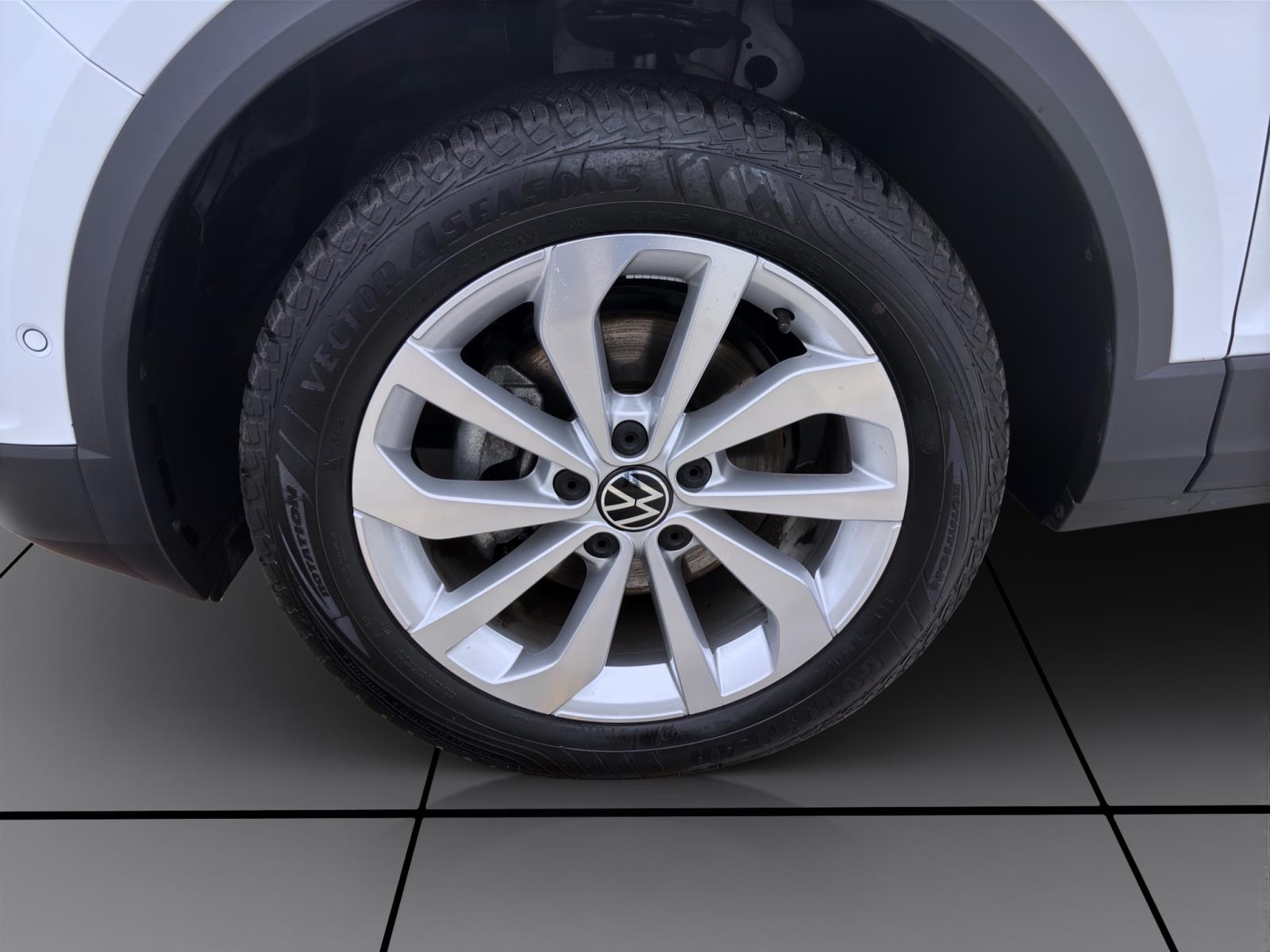 Bild 7: Volkswagen T-Roc 1.5 TSI DSG STYLE LED NAVI AHK ACC