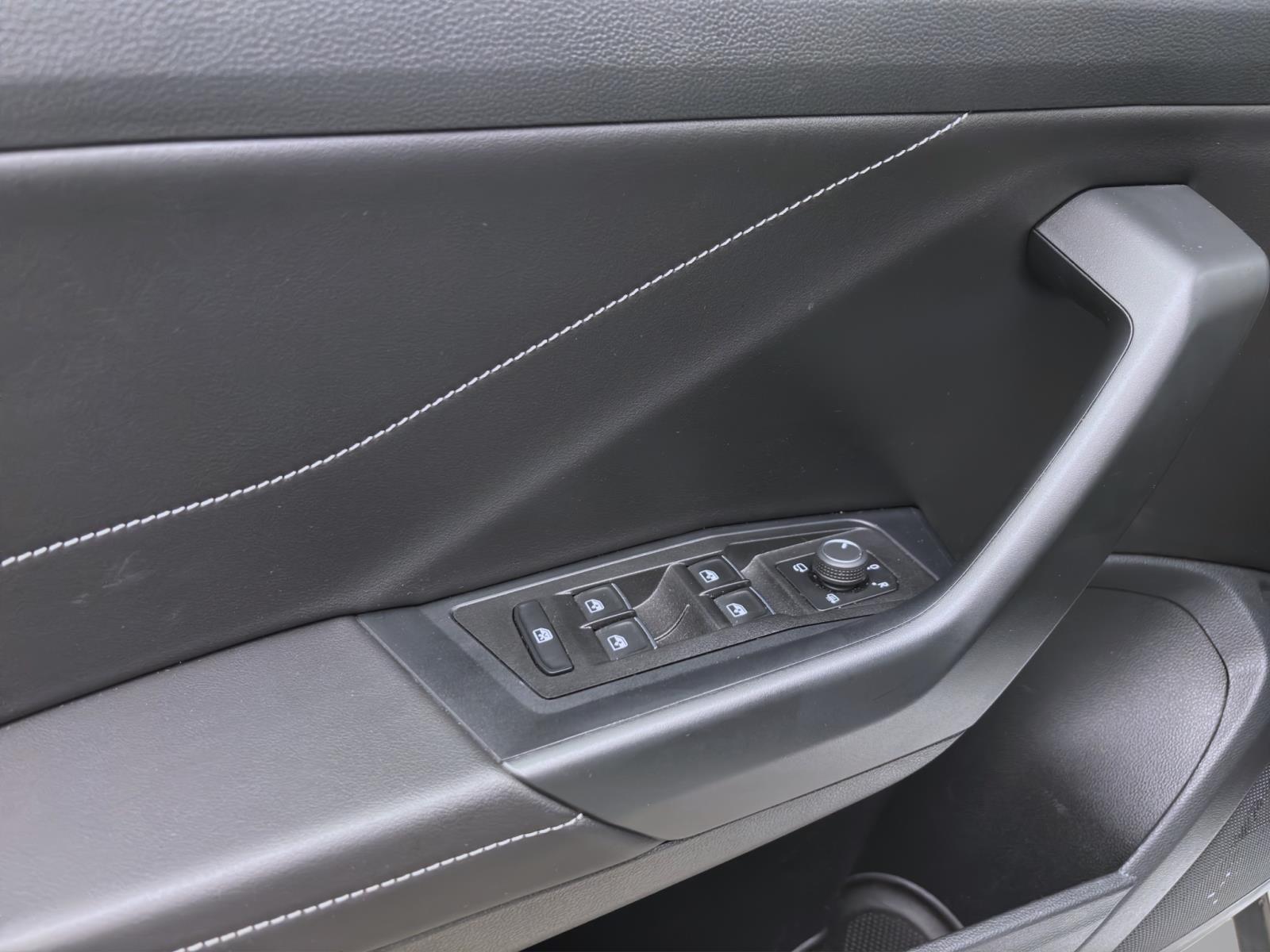 Bild 9: Volkswagen T-Roc 1.5 TSI DSG STYLE LED NAVI AHK ACC