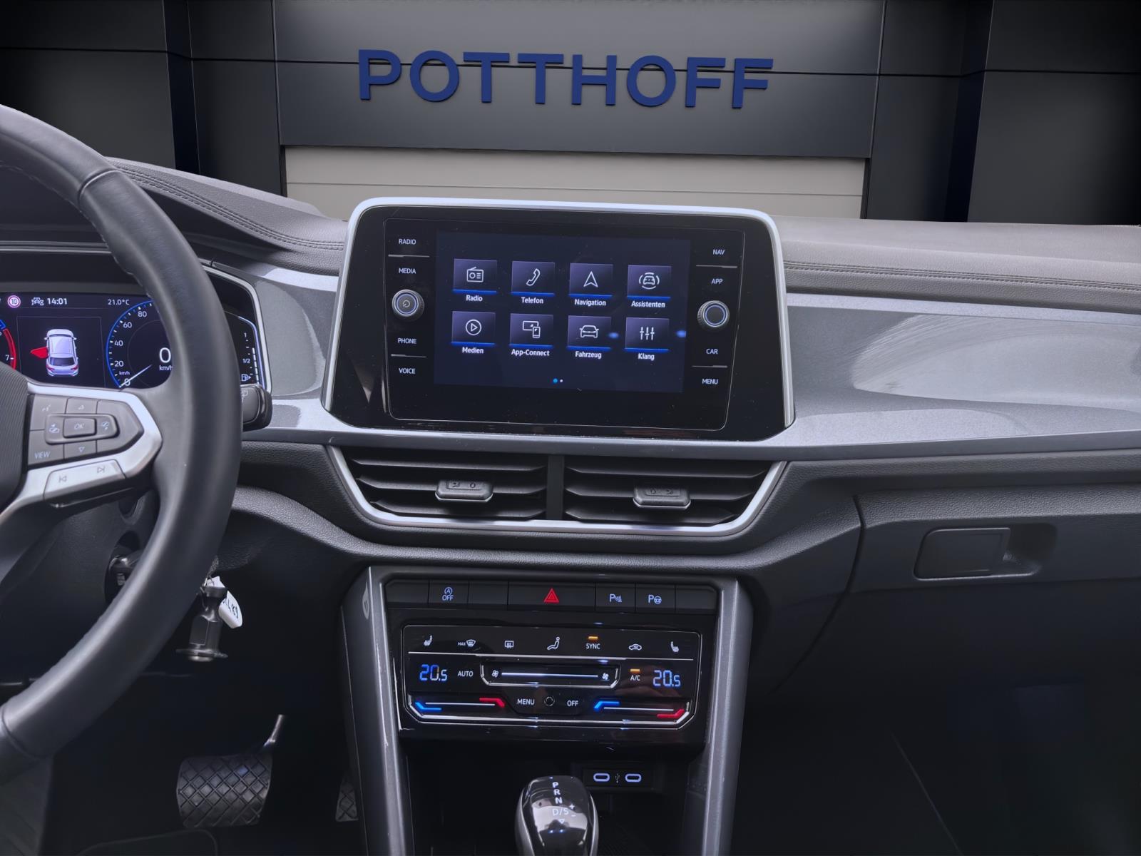 Bild 12: Volkswagen T-Roc 1.5 TSI DSG STYLE LED NAVI AHK ACC