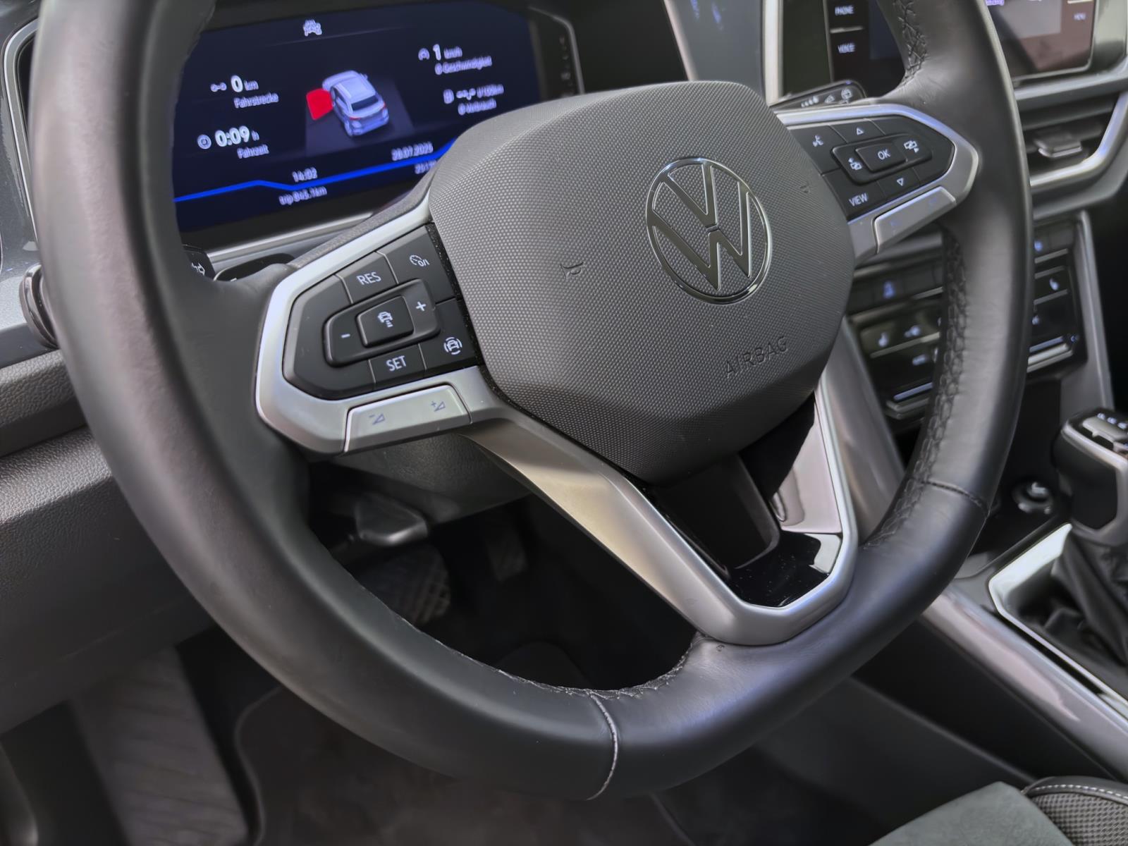 Bild 16: Volkswagen T-Roc 1.5 TSI DSG STYLE LED NAVI AHK ACC