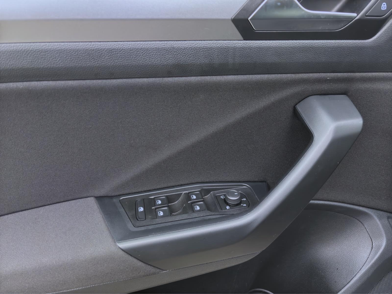 Volkswagen T-Roc 1.0 TSI LIFE PDC NAVI KLIMA SHZG