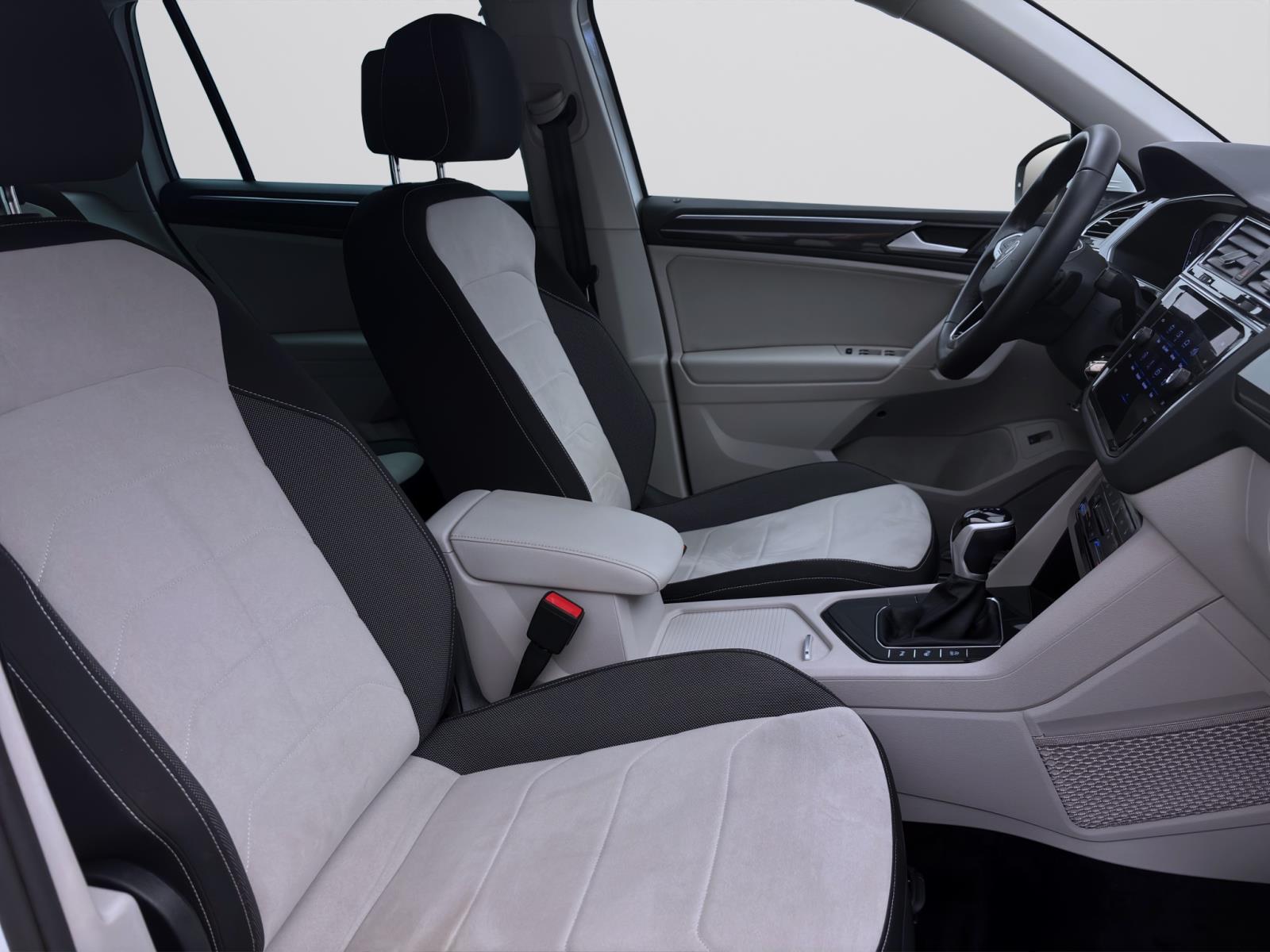 Bild 12: Volkswagen Tiguan 2.0 TDI DSG ELEGANCE NAVI MATRIX ACC SITZHZG