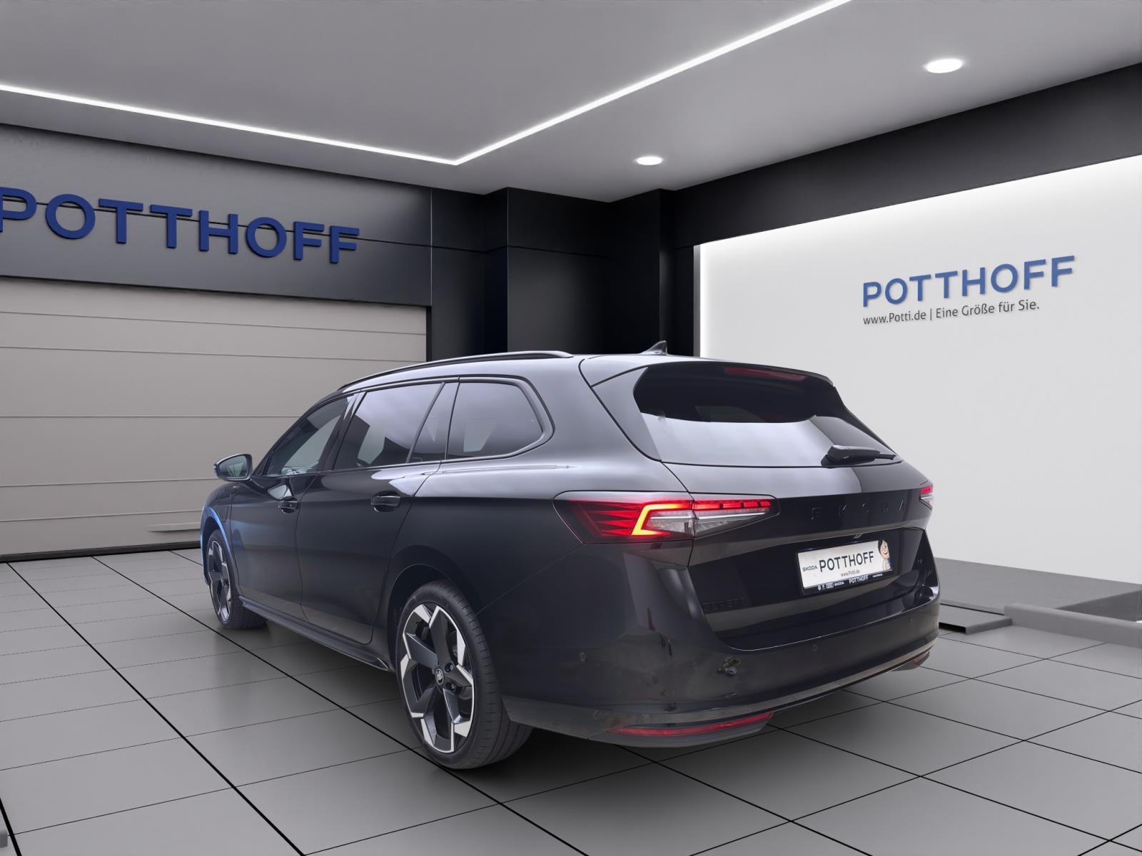 Bild 1: Skoda Superb Combi iV SPORTLINE AHK PANO CANTON pACC 360° HuD