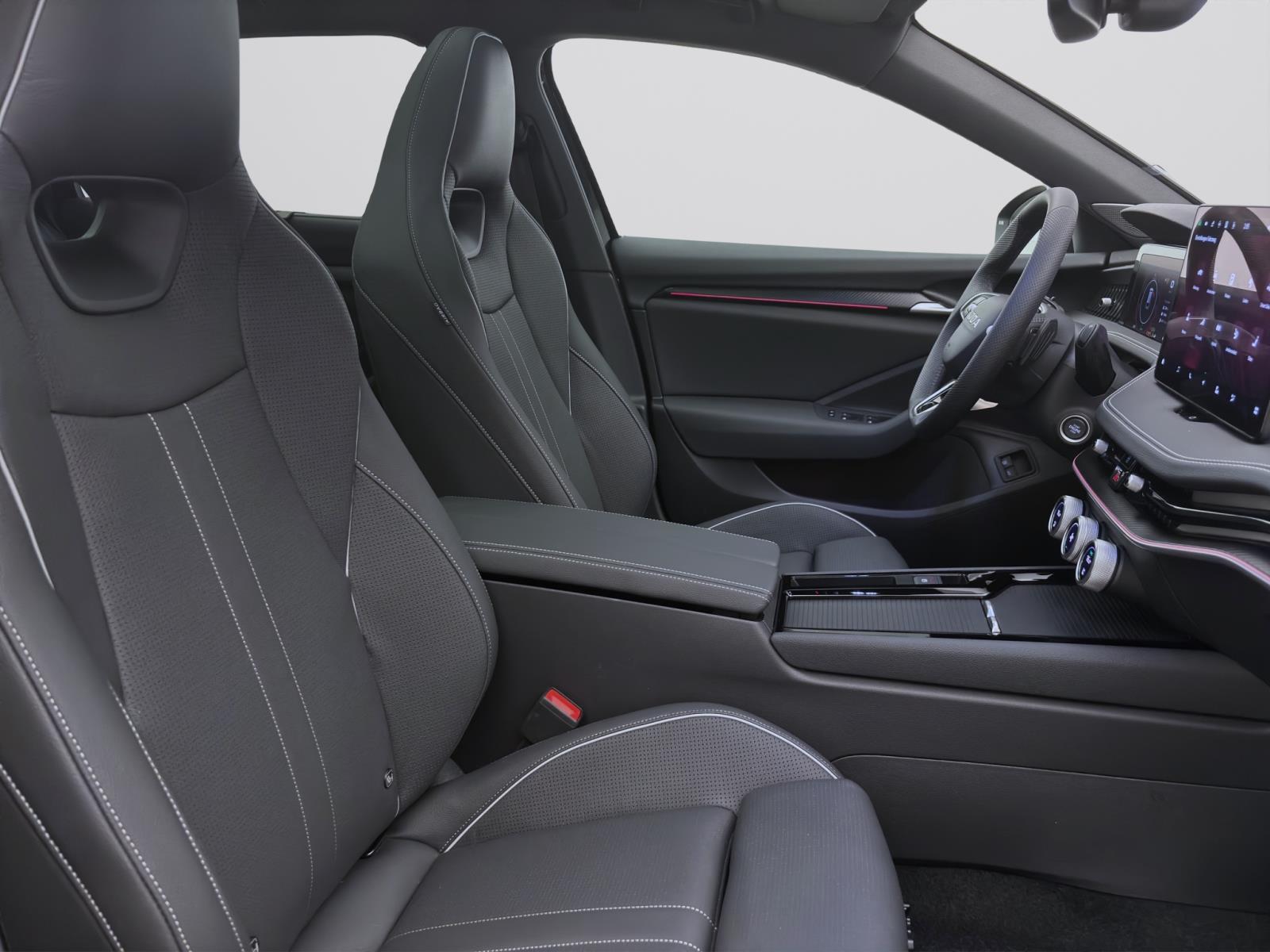 Bild 14: Skoda Superb Combi iV SPORTLINE AHK PANO CANTON pACC 360° HuD