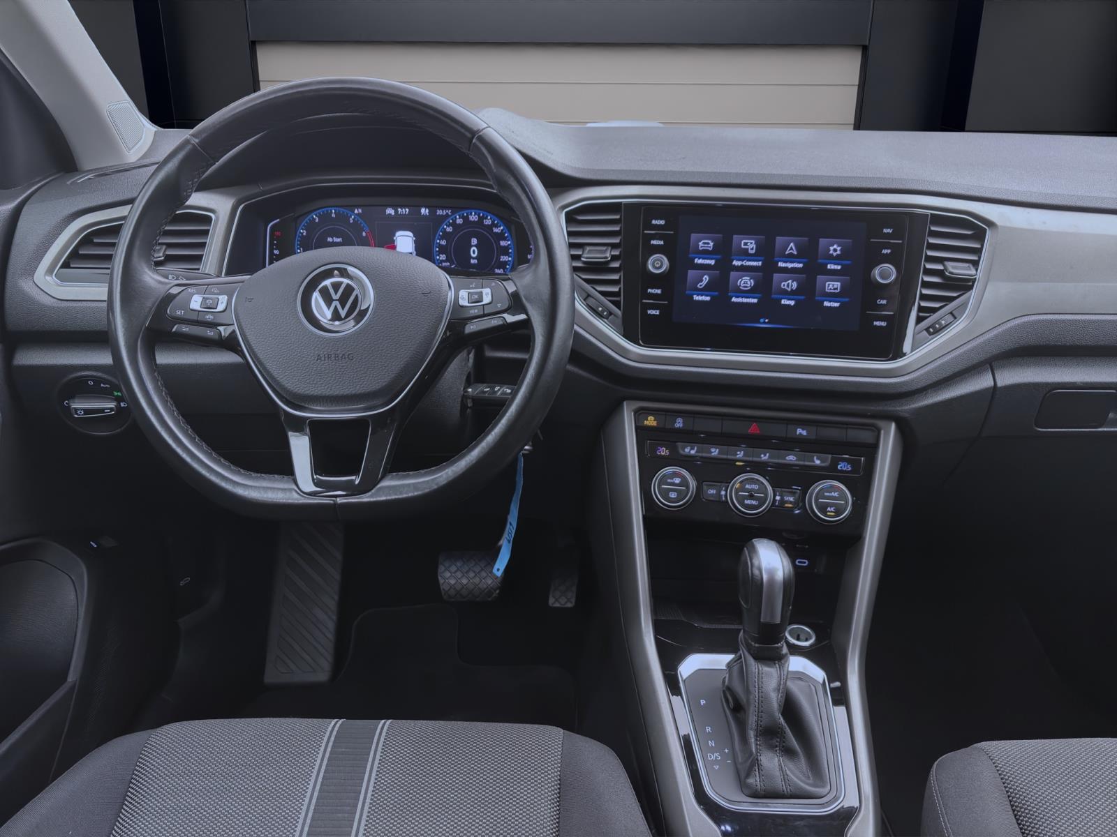 Bild 11: Volkswagen T-Roc 1.5 TSI DSG STYLE NAVI AHK KAMERA PDC