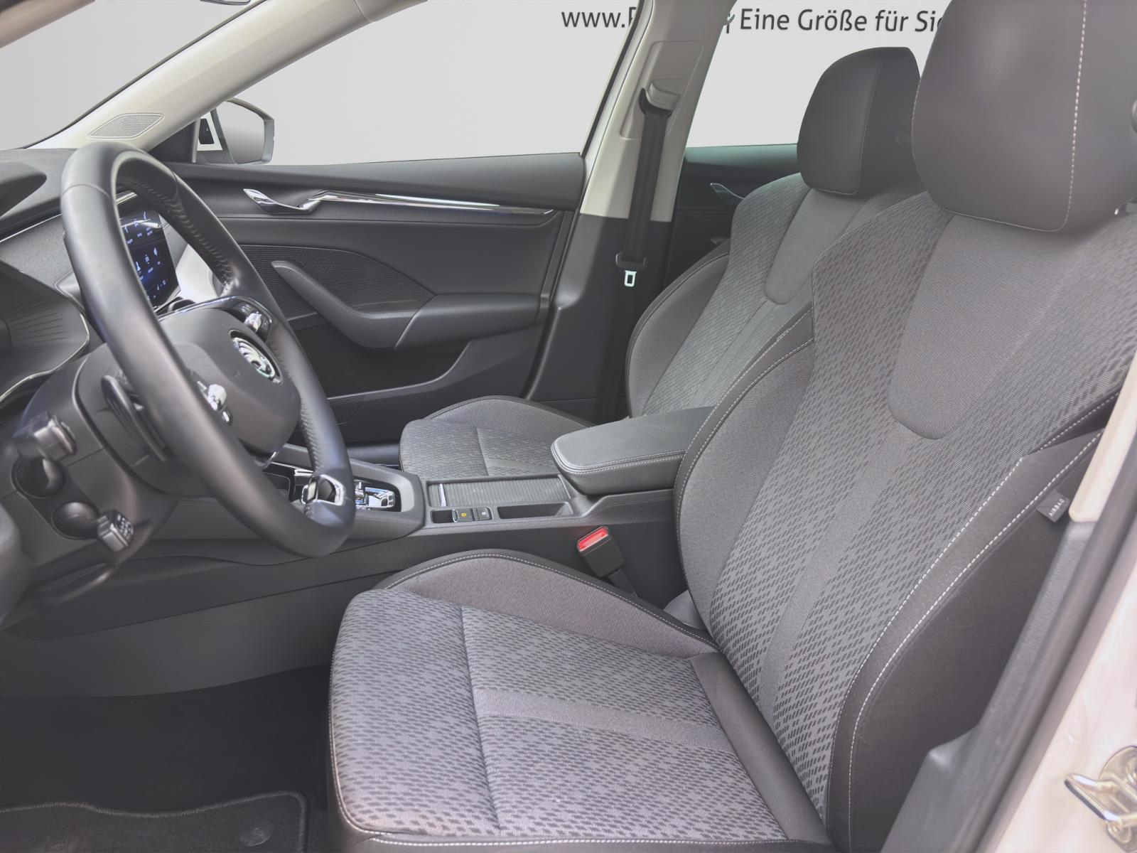 Bild 8: Skoda Octavia Combi 2.0 TDI DSG STYLE NAVI AHK PDC SITZHZG