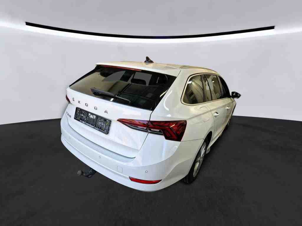 Skoda Octavia Combi 2.0 TDI DSG STYLE NAVI AHK PDC SITZHZG