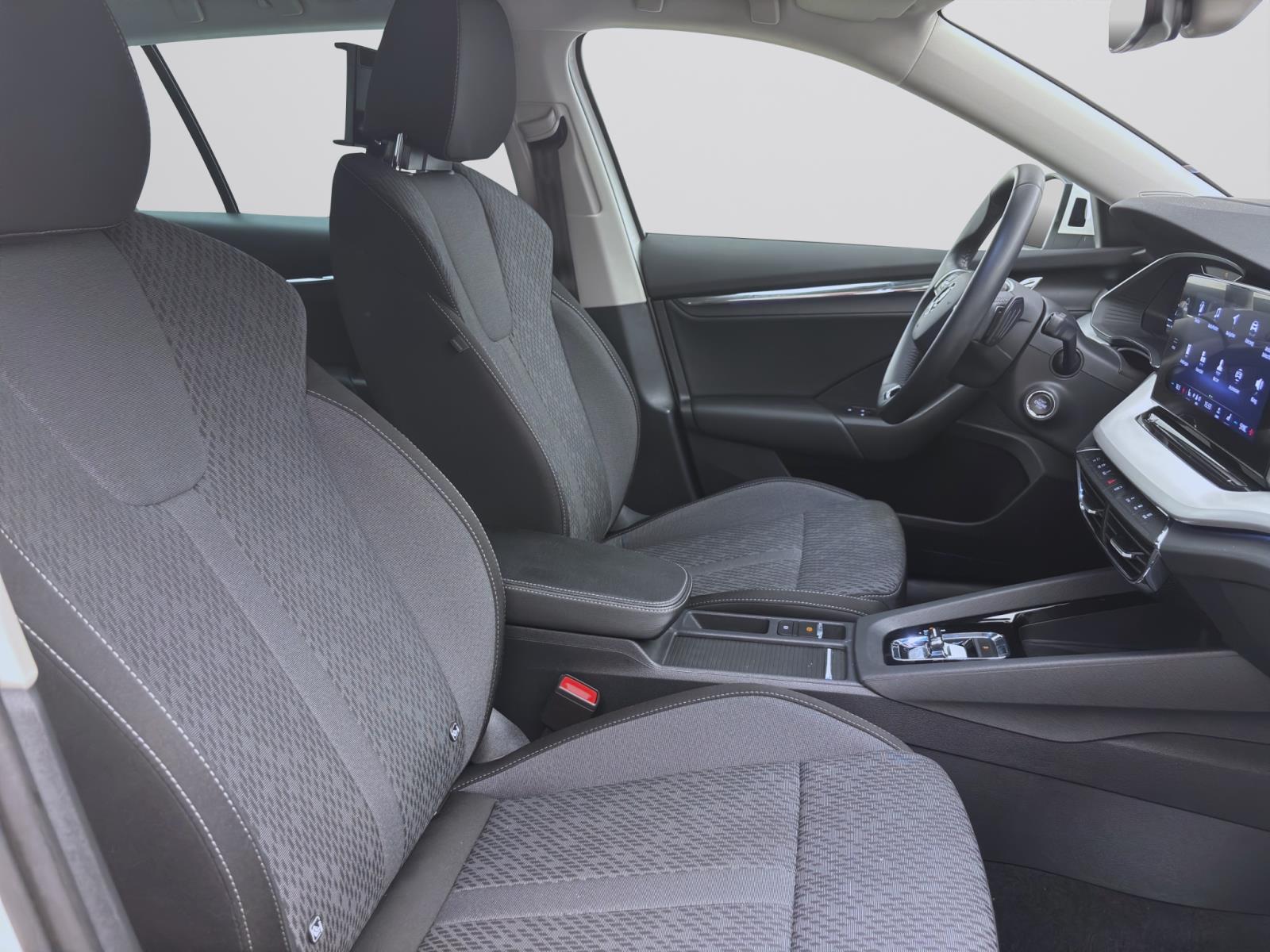 Bild 14: Skoda Octavia Combi 2.0 TDI DSG STYLE NAVI AHK PDC SITZHZG