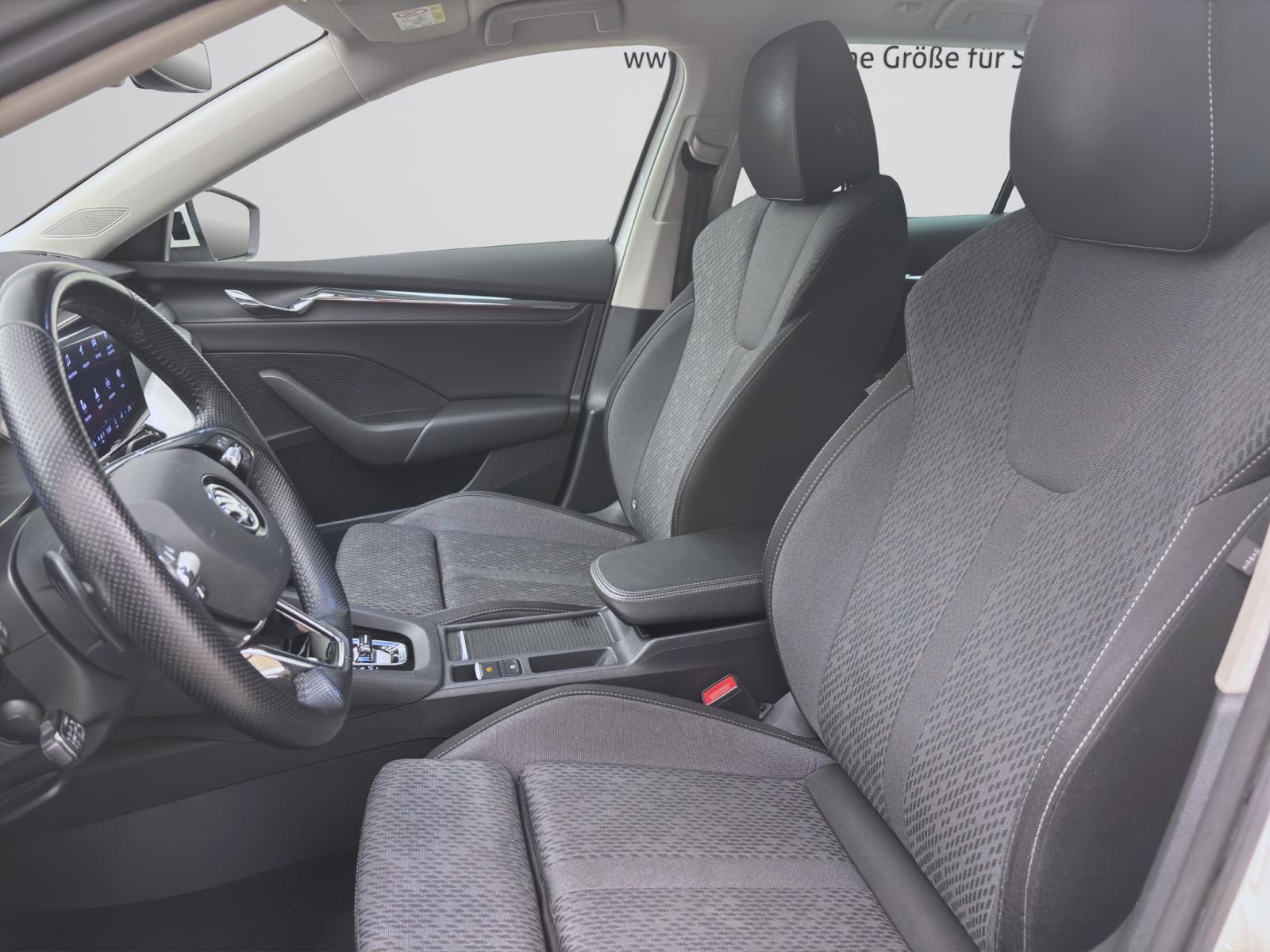 Bild 8: Skoda Octavia Combi 2.0 TDI DSG STYLE NAVI AHK SITZHZG PDC