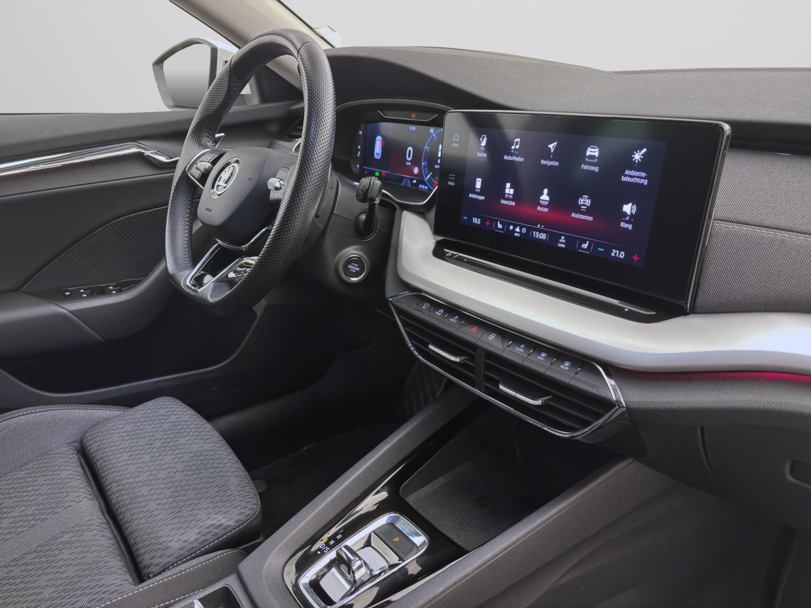 Bild 15: Skoda Octavia Combi 2.0 TDI DSG STYLE NAVI AHK SITZHZG PDC