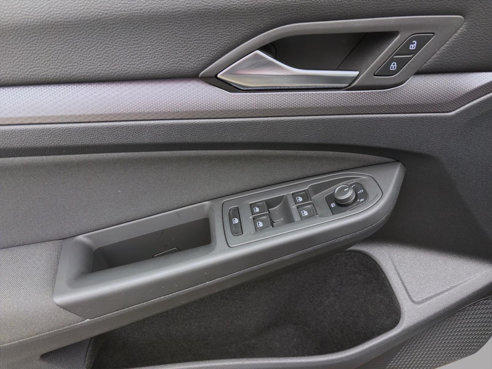 Bild 9: Volkswagen Golf 1.0 eTSI DSG ACTIVE NAVI LED ACC SITZHZG