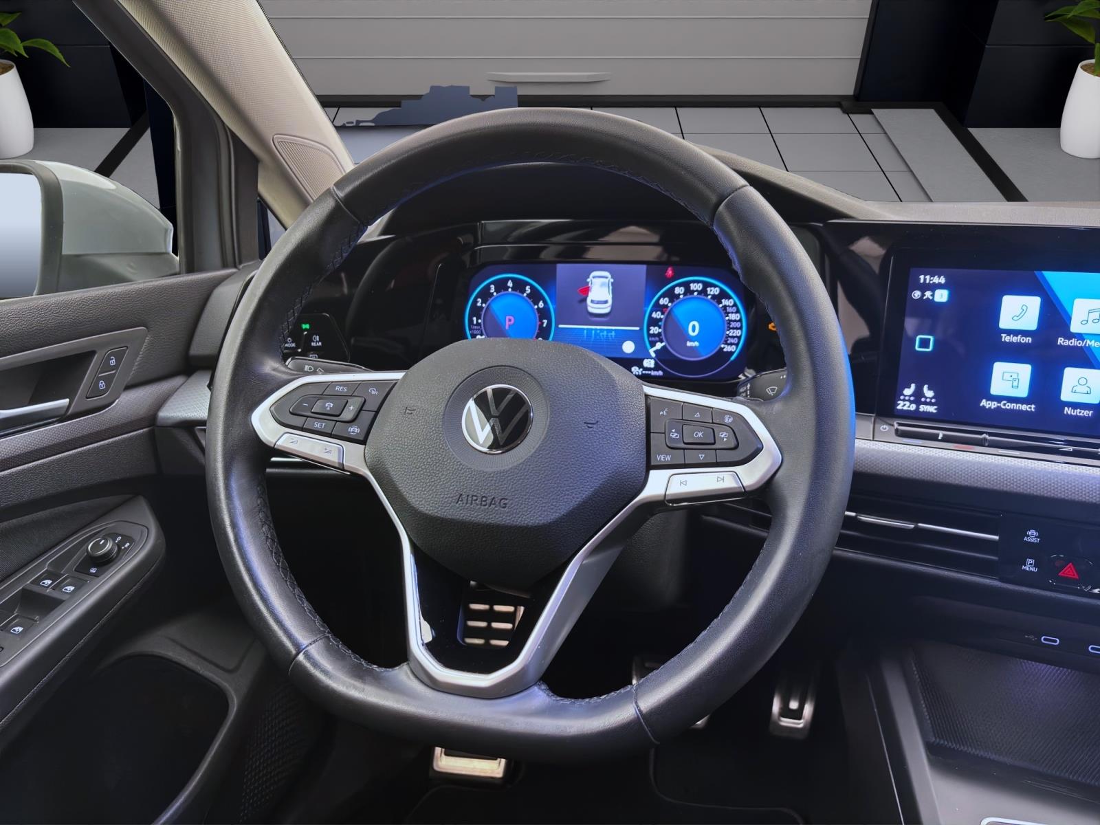 Bild 10: Volkswagen Golf 1.0 eTSI DSG ACTIVE NAVI LED ACC SITZHZG