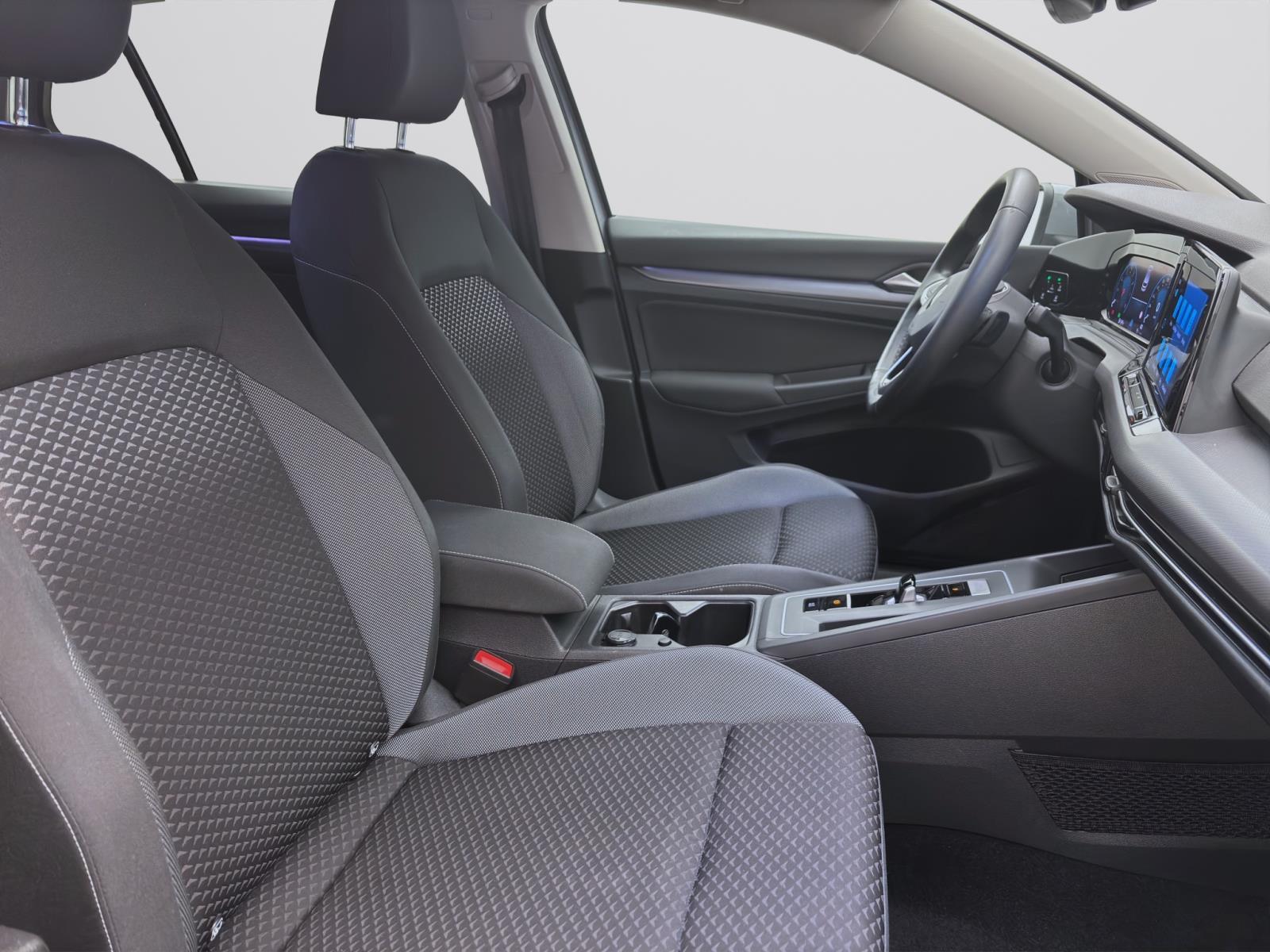 Bild 14: Volkswagen Golf 1.0 eTSI DSG ACTIVE NAVI LED ACC SITZHZG