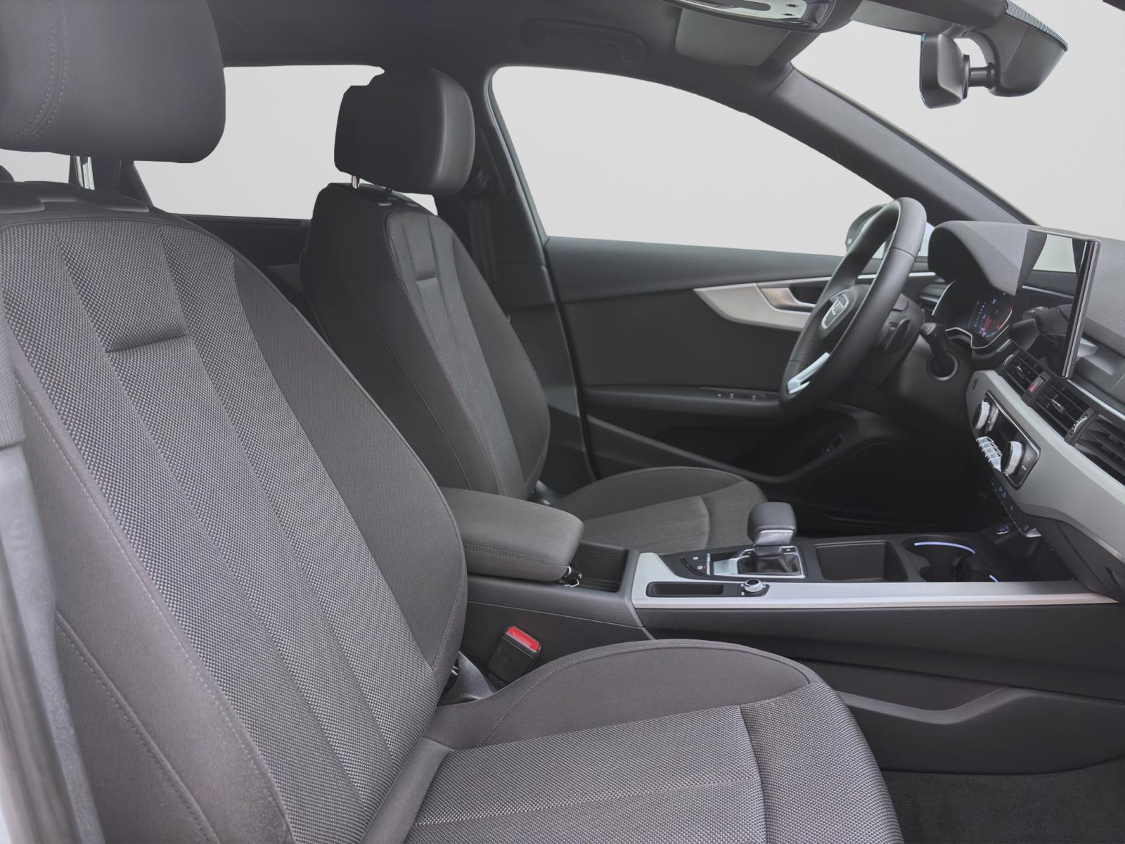Bild 14: Audi A4 Avant 35 TDI ADVANCED STANDHZG AHK MATRIX NAVI