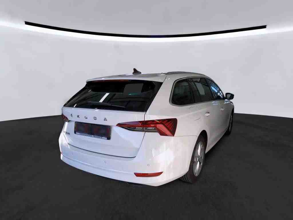 Skoda Octavia Combi 2.0 TDI DSG STYLE NAVI AHK PDC SITZHZG