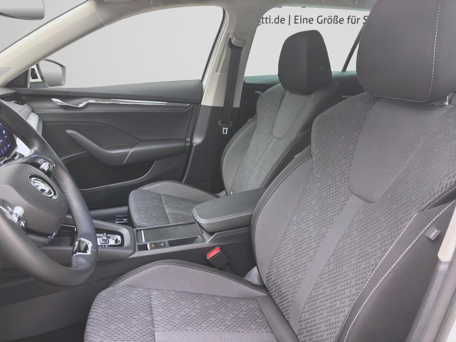 Bild 8: Skoda Octavia Combi 2.0 TDI DSG STYLE NAVI AHK PDC SITZHZG