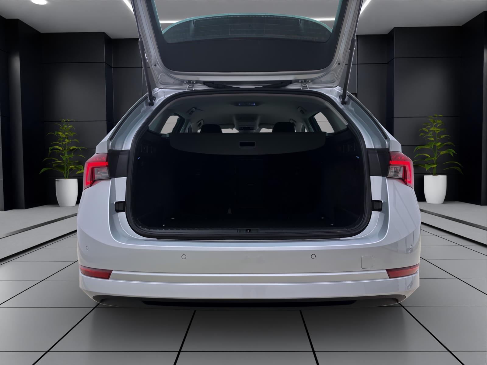 Bild 3: Skoda Octavia Combi 2.0 TDI DSG STYLE NAVI HuD LED PDC