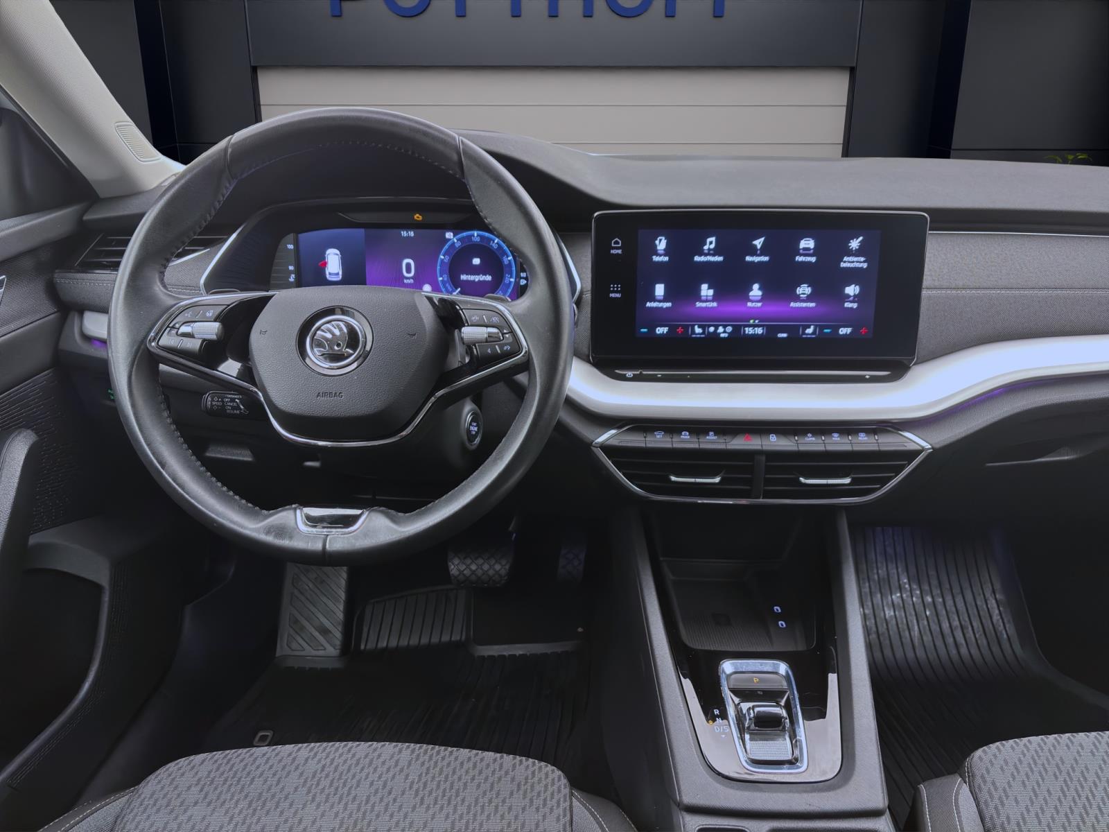 Bild 11: Skoda Octavia Combi 2.0 TDI DSG STYLE NAVI HuD LED PDC