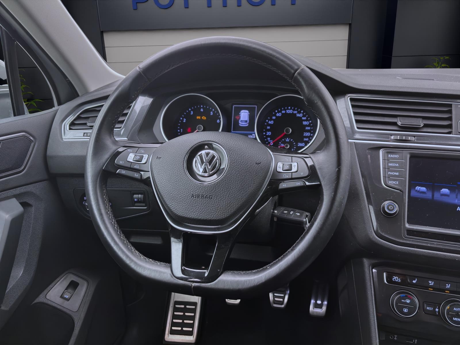 Bild 10: Volkswagen Tiguan 1.4 TSI SOUND NAVI PDC SITZHZG ACC