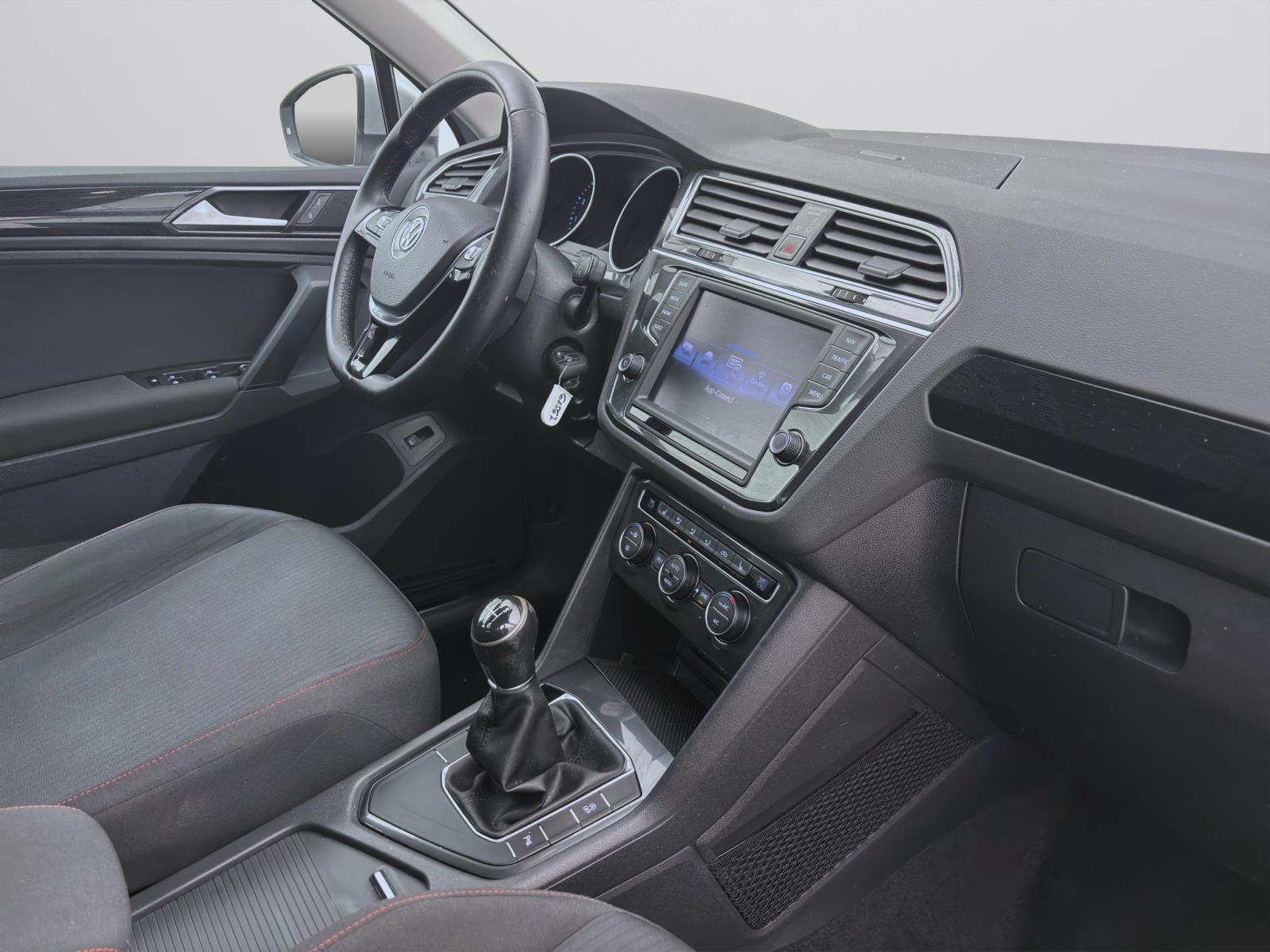 Bild 14: Volkswagen Tiguan 1.4 TSI SOUND NAVI PDC SITZHZG ACC