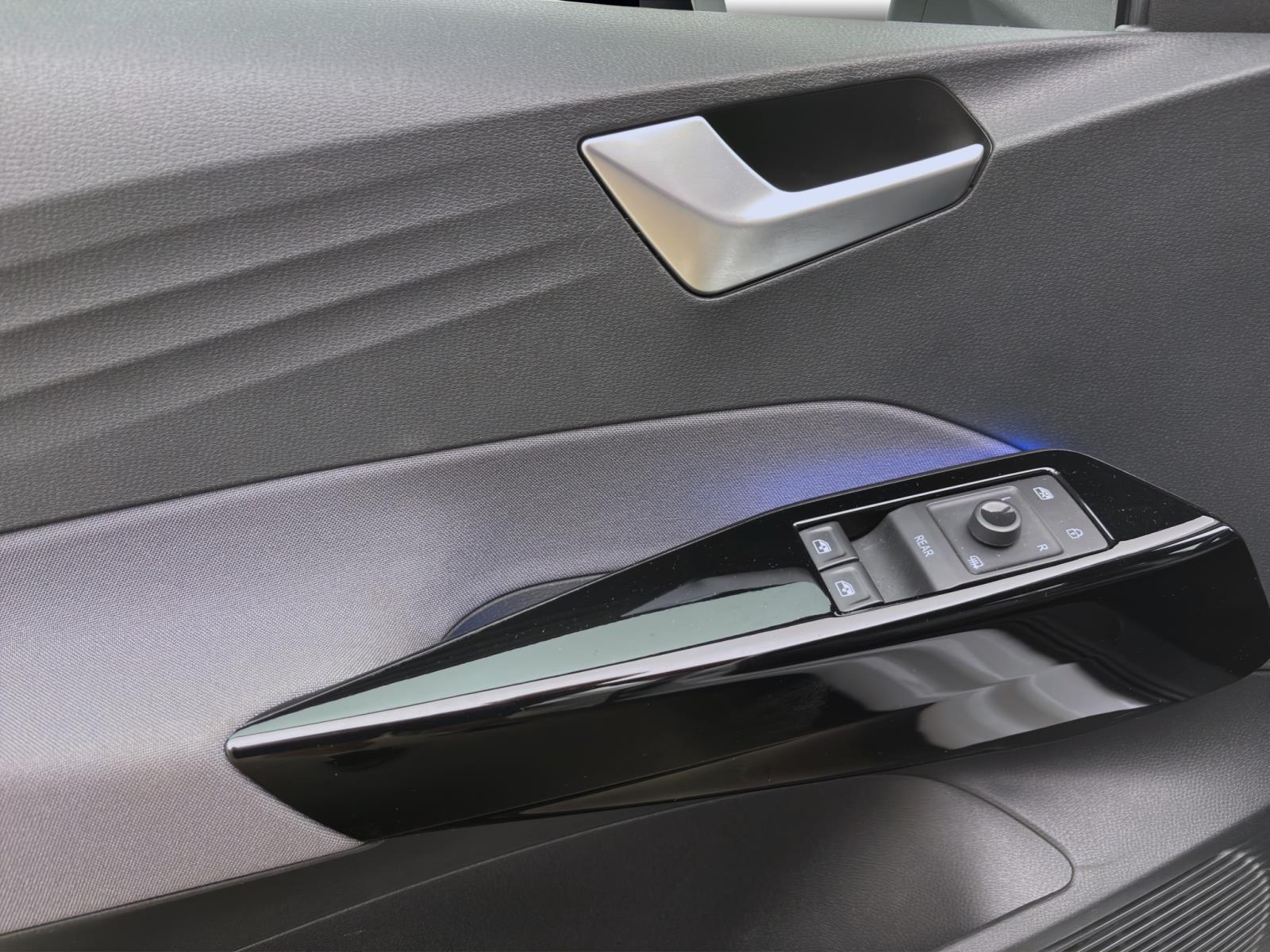 Bild 9: Volkswagen ID.3 PURE PERFORMANCE NAVI LM19 PDC LED