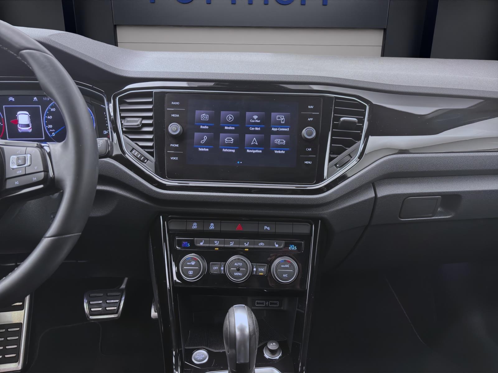 Bild 12: Volkswagen T-Roc 2.0 TSI DSG 4M R NAVI PDC KAMERA ACC