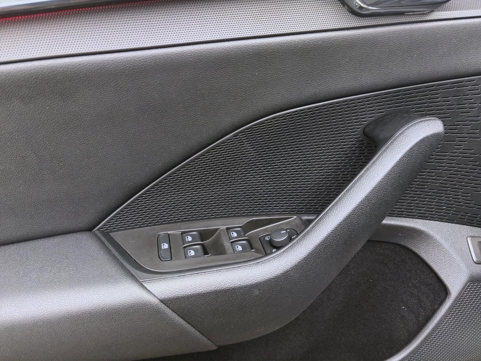 Bild 9: Skoda Octavia Combi 2.0 TDI DSG TOUR NAVI MATRIX PDC SITZHZG