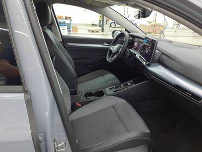 Volkswagen Golf 1.5 eTSI DSG GOAL NAVI AHK KAMERA SHZG