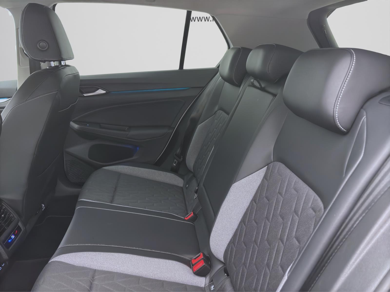 Volkswagen Golf 1.5 TSI GOAL KAMERA KLIMA PDC ACC