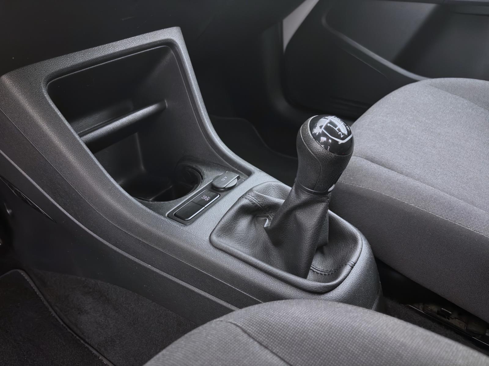Bild 13: Volkswagen up! 1.0 MPI MOVE UP! KAMERA PDC SITZHZG KLIMA