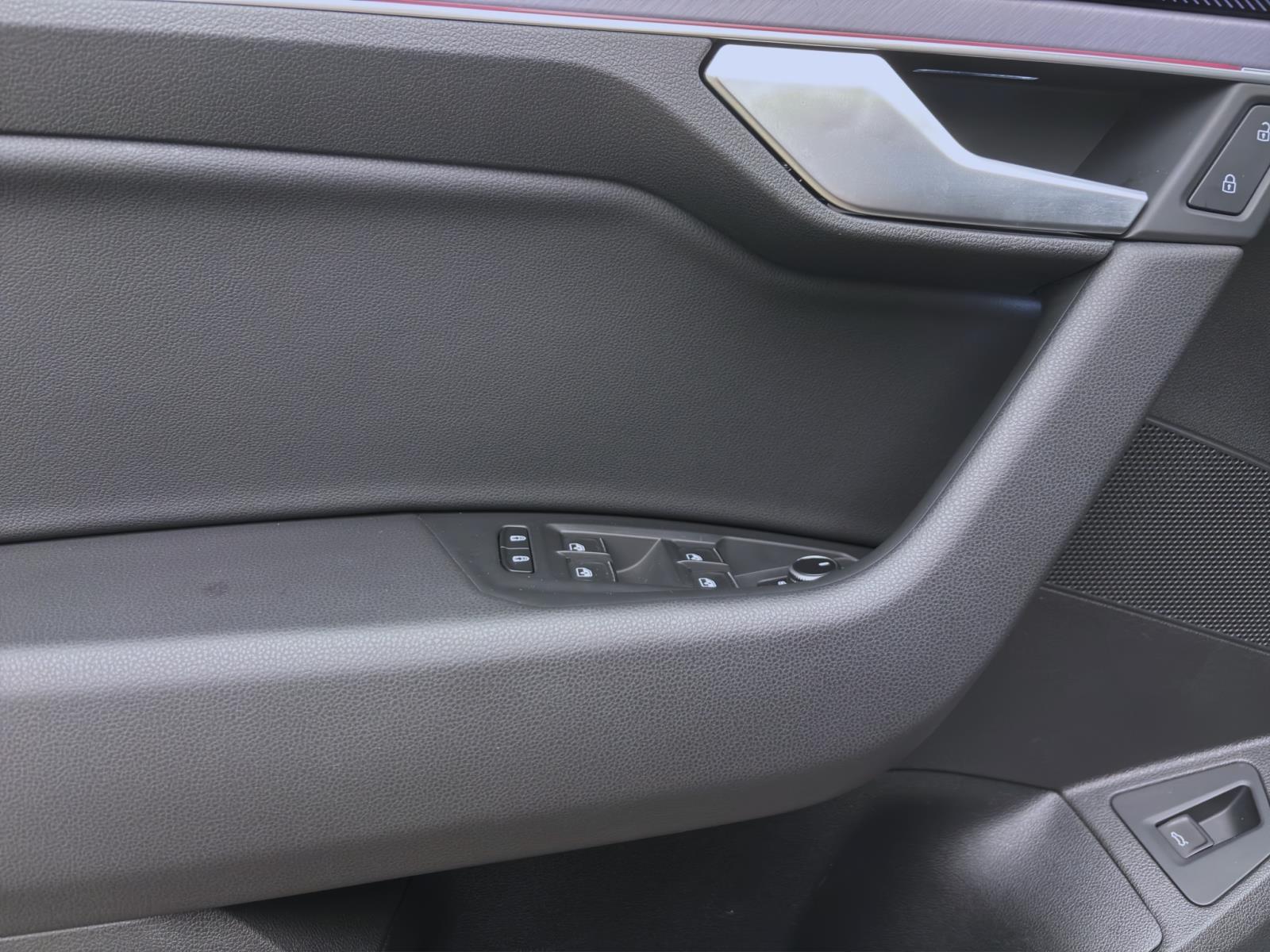 Bild 9: Volkswagen Touareg 3.0 TDI DSG 4M R-LINE AHK LUFT HuD LM19