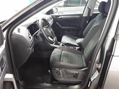 Volkswagen T-Roc 1.5 TSI DSG STYLE NAVI AHK SHZG KLIMA