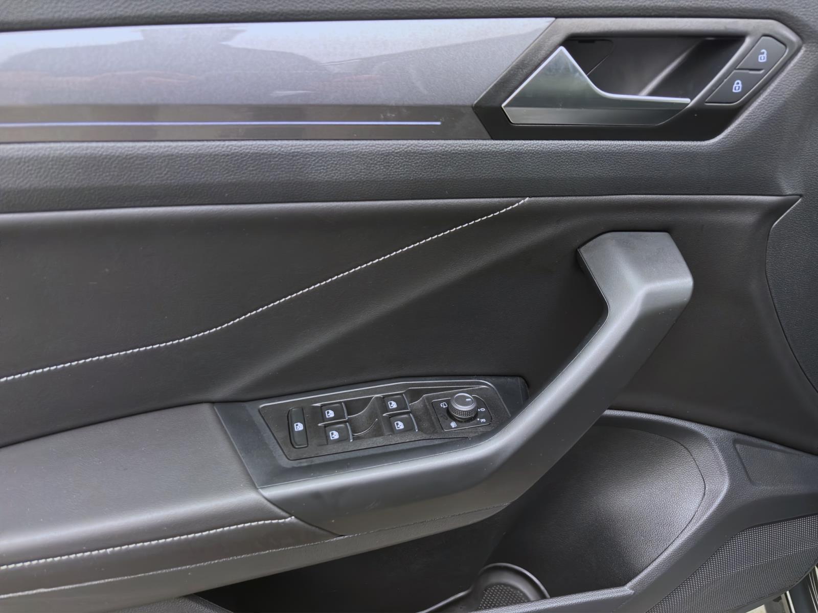 Bild 9: Volkswagen T-Roc 1.5 TSI DSG STYLE NAVI AHK SHZG KLIMA