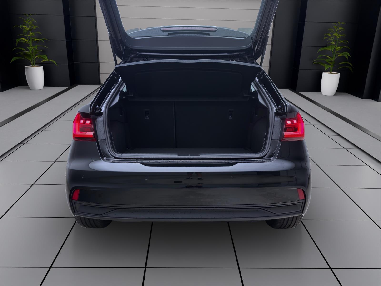 Bild 3: Audi A1 Sportback 25 TFSI SITZHZG LED PDC KLIMA