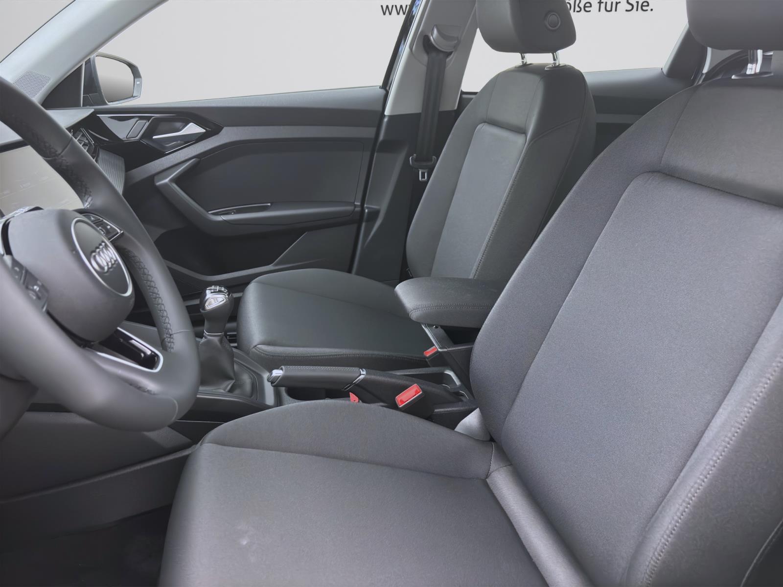 Bild 8: Audi A1 Sportback 25 TFSI SITZHZG LED PDC KLIMA