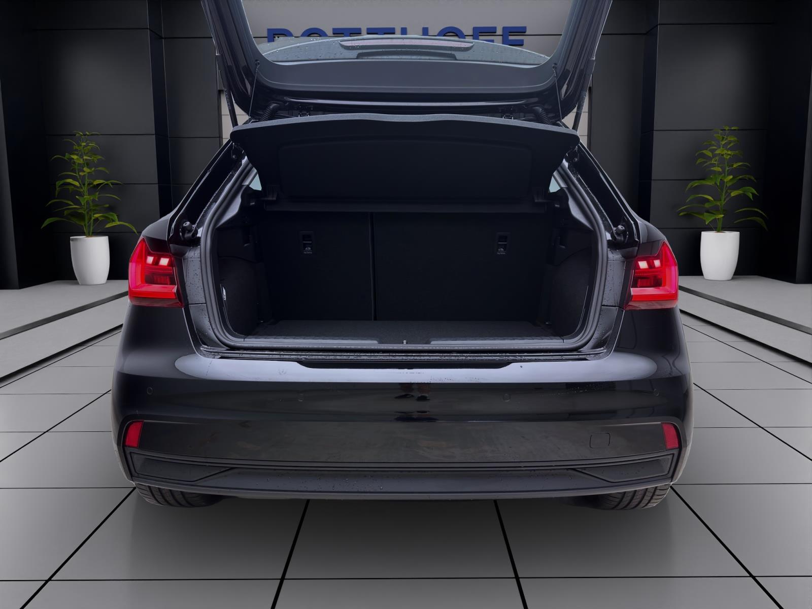 Bild 3: Audi A1 Sportback 25 TFSI LED SITZHZG PDC KLIMA