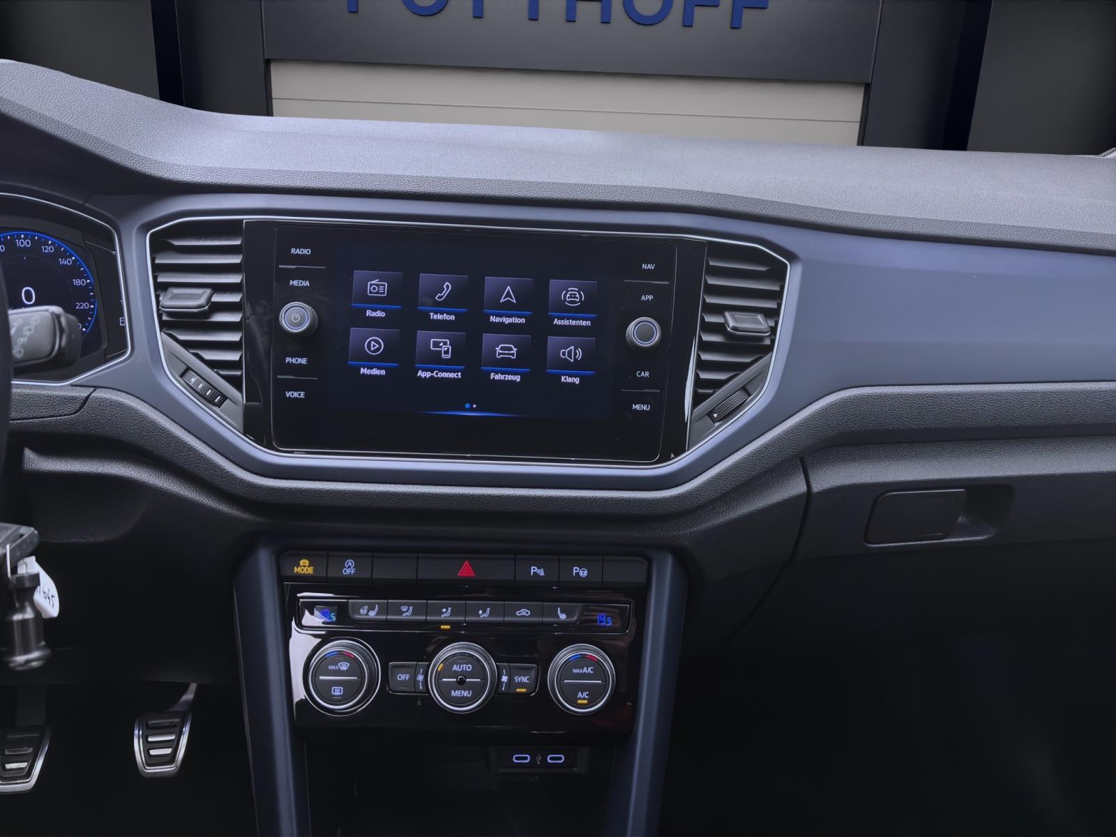 Bild 12: Volkswagen T-Roc 2.0 TDI UNITED NAVI KAMERA SITZHZG PDC