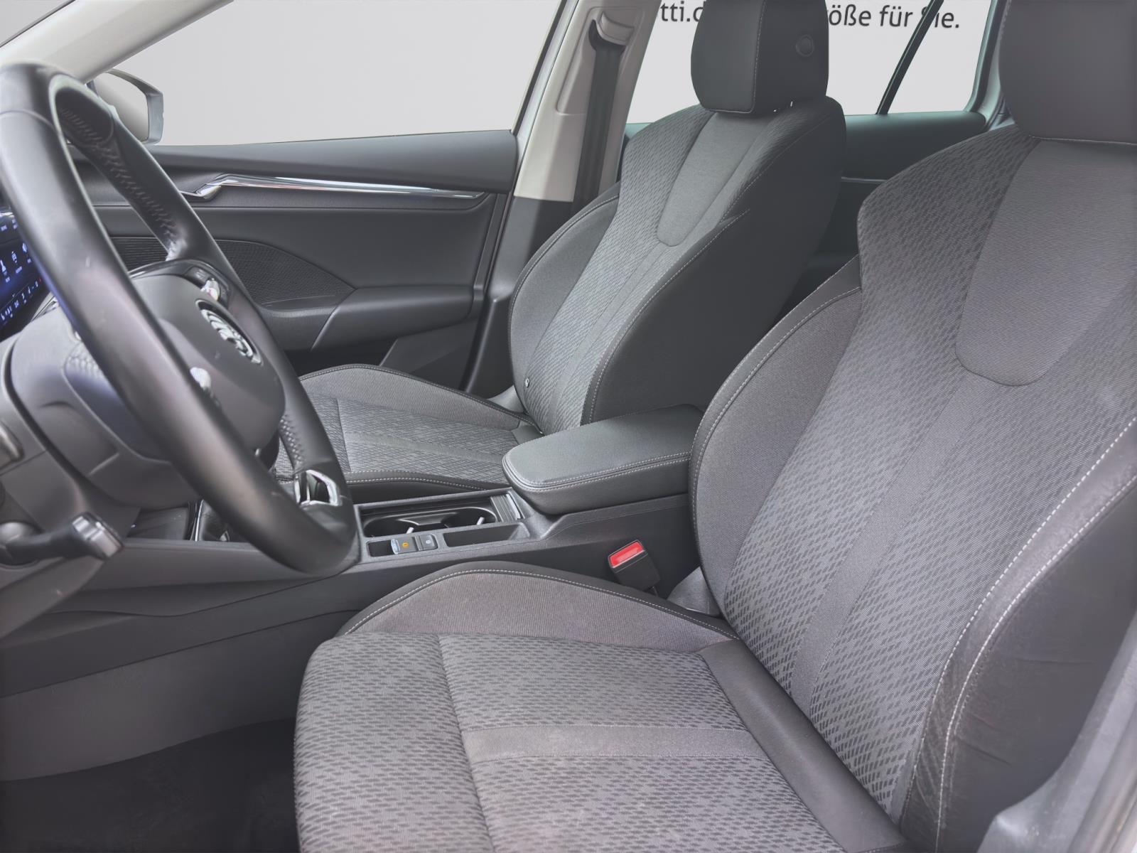 Bild 8: Skoda Octavia Combi 2.0 TDI STYLE NAVI PDC SITZHZG ACC