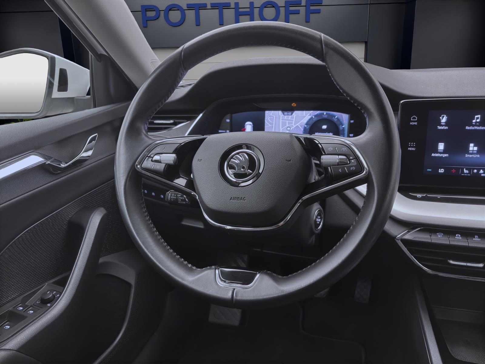 Bild 10: Skoda Octavia Combi 2.0 TDI STYLE NAVI PDC SITZHZG ACC