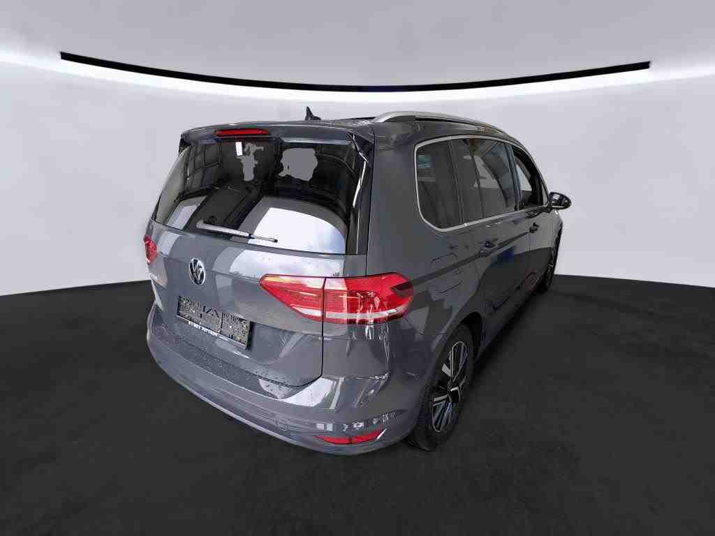 Volkswagen Touran 2.0 TDI DSG HIGHLINE PANO NAVI AHK PDC