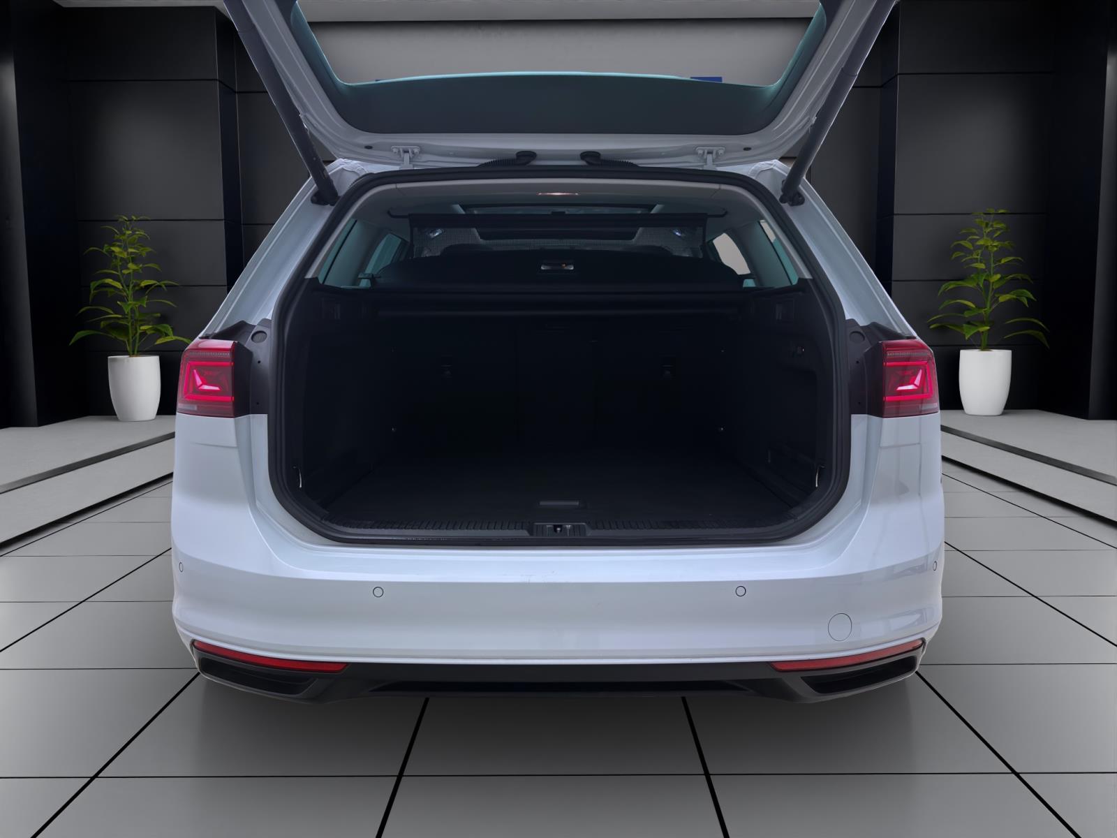Bild 3: Volkswagen Passat Variant 2.0 TDI DSG BUSINESS PANO AHK KAMERA PDC