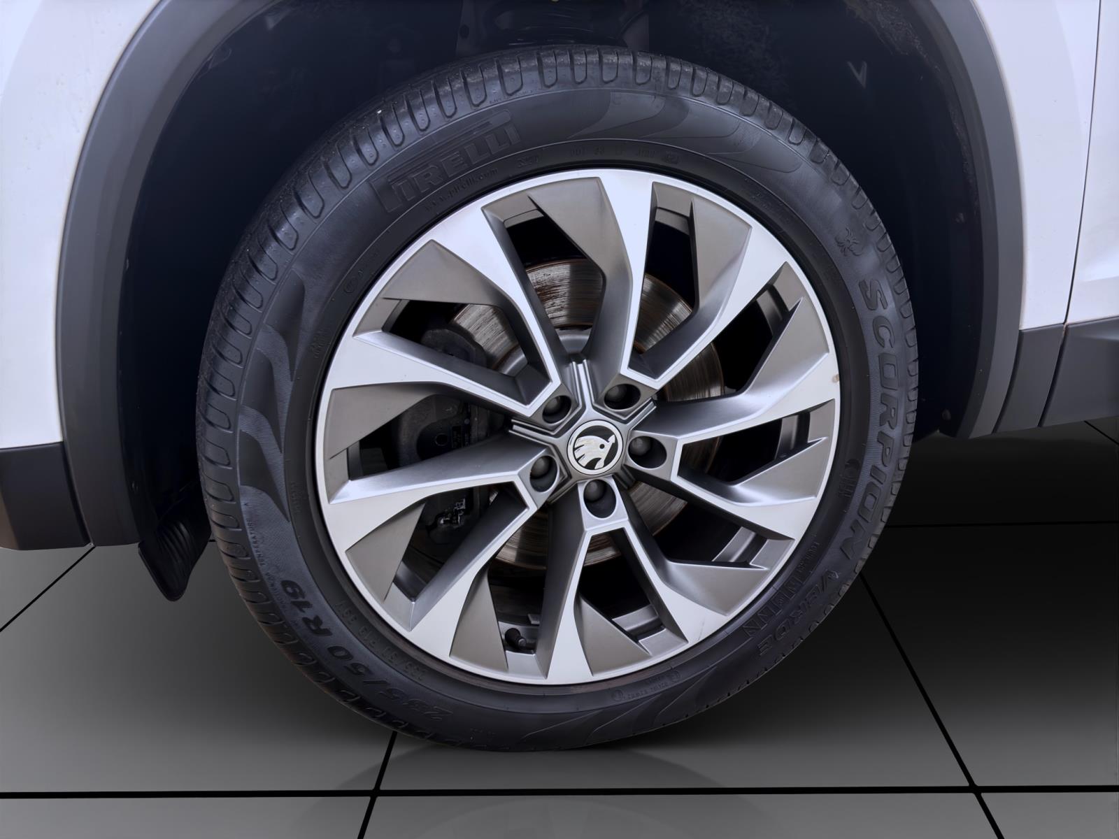 Bild 7: Skoda Kodiaq 2.0 TDI DSG 4x4 CLEVER NAVI KLIMA PDC LM19