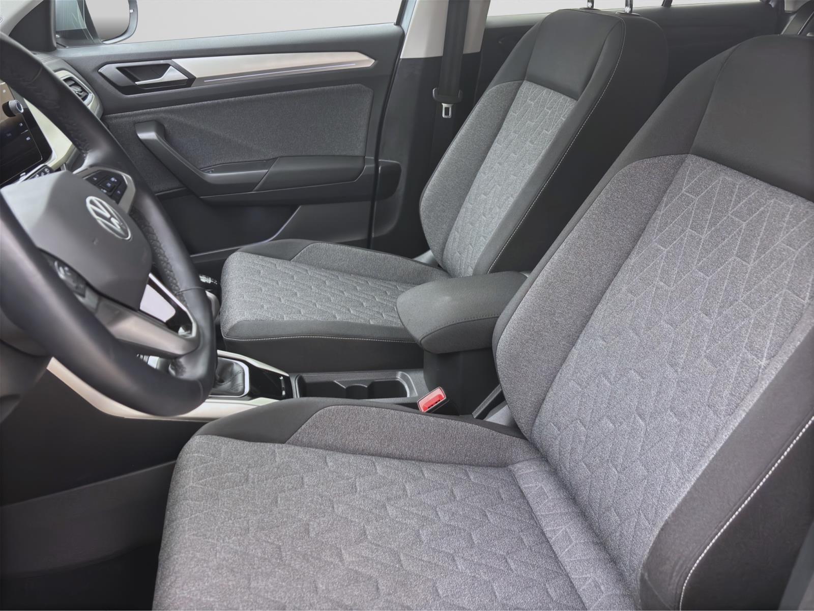 Bild 8: Volkswagen T-Roc 1.0 TSI MOVE NAVI PDC LED SITZHZG